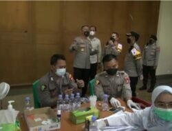 Kapolda Kunjungi Kegiatan Vaksinasi di Islamic Centre
