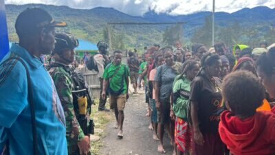 Pasar Murah,  Kolaborasi Satgas TNI 300 Siliwangi dengan Pemda Kabupaten Puncak Papua