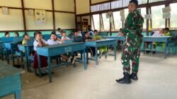 Satgas Pamtas RI-Mly Yonarmed 16/TK Jadi Guru di Perbatasan