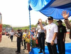 Pj. Wali Kota Bekasi Lepas Keberangkatan 550 Peserta Mudik Gratis